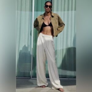 Zara Women's Wide Leg Front Pleat High Waisted Trousers Cream Size M